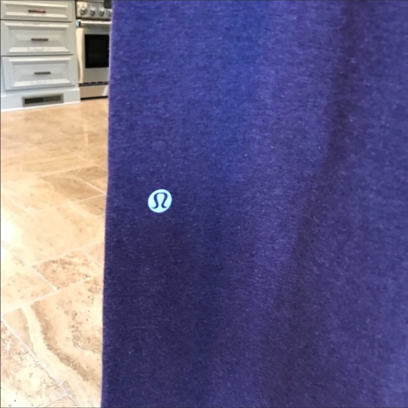 Lululemon pants size 8 purple - Picture 5 of 5